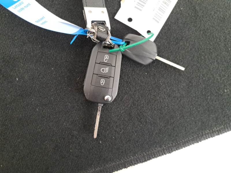 CITROEN C3 / 2020 / 5P / BERLINA PURETECH 83 SeS SHINE