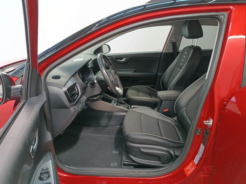 KIA Stonic 1.0 T 120 MHEV GT Line DCT 5d photo
