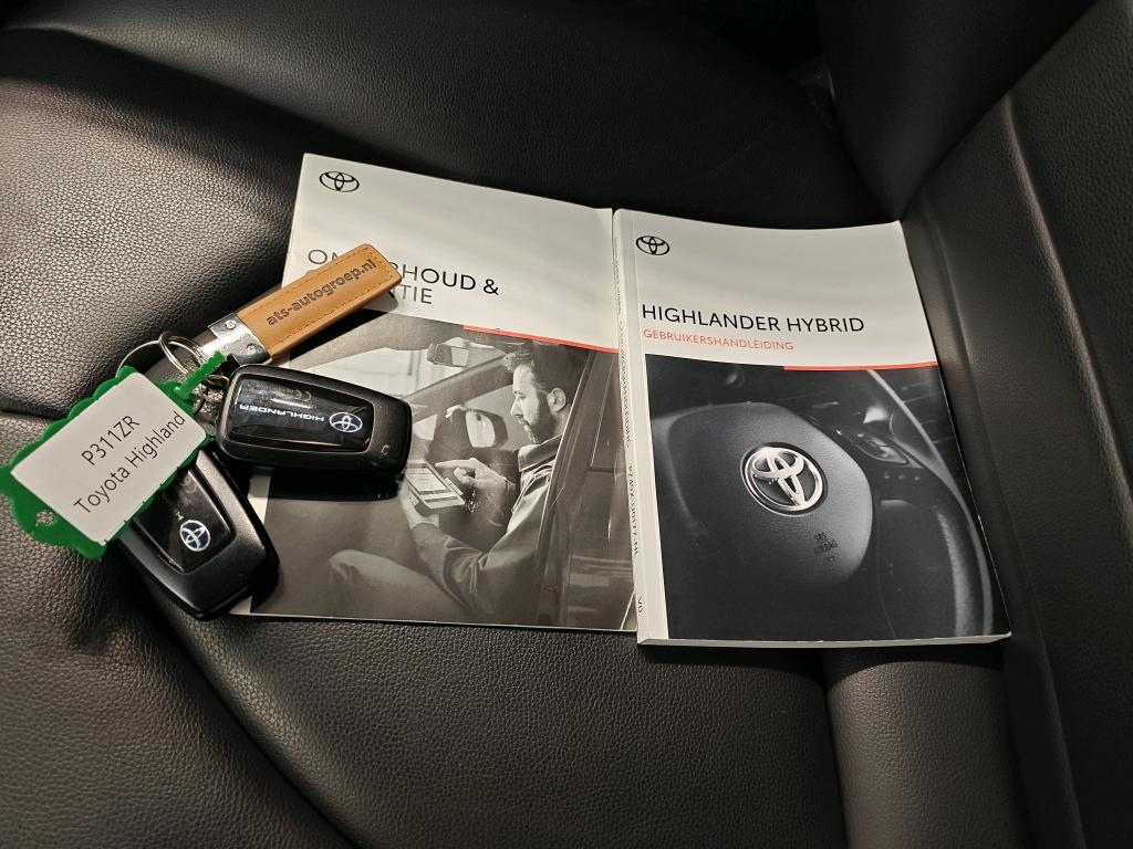 Toyota Highlander AWD 2.5 Hybrid Business 5d photo