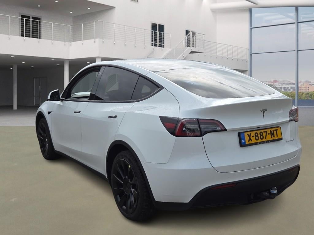 Tesla Model Y Long Range AWD 75kWh photo