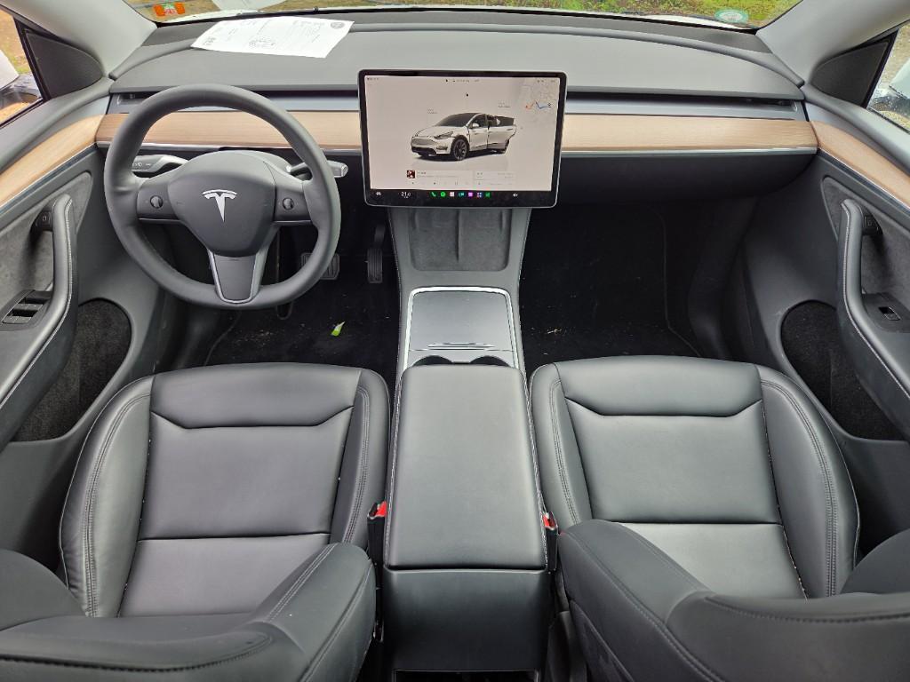 Tesla Model Y Long Range AWD 75kWh photo