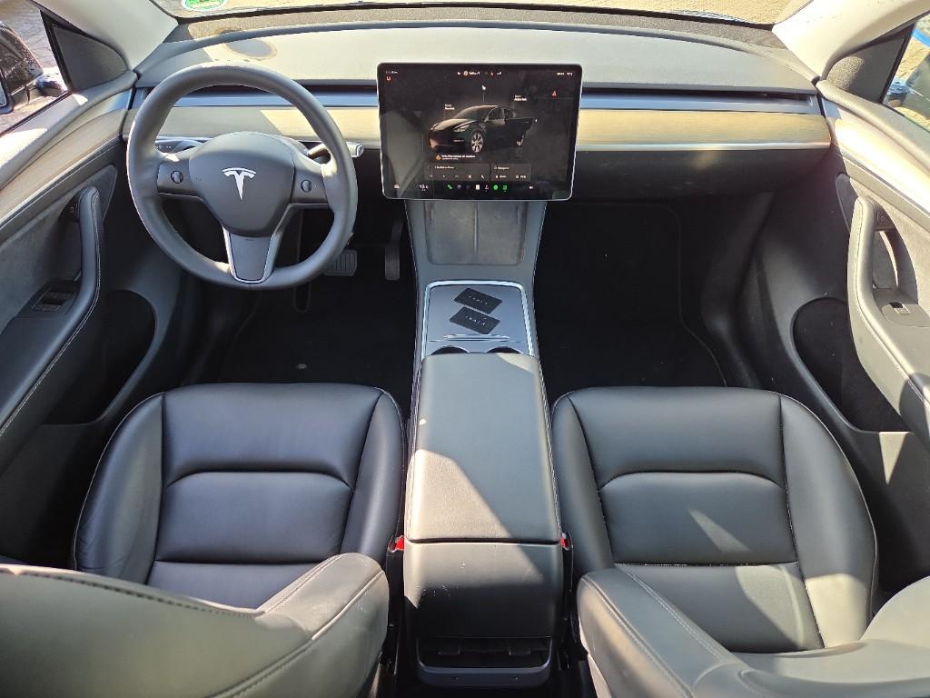 Tesla Model Y RWD 58 kWh photo