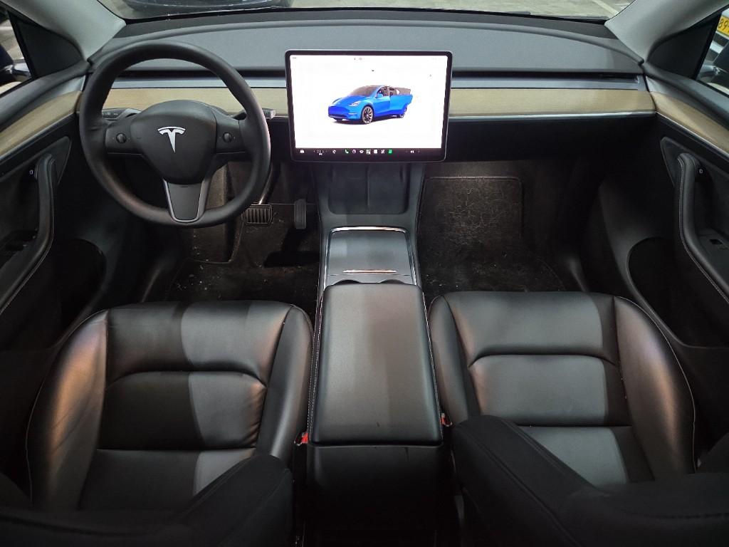 Tesla Model Y Long Range AWD 75kWh photo
