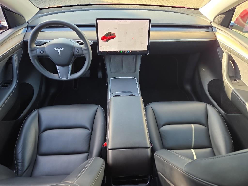 Tesla Model Y Long Range AWD 75kWh photo