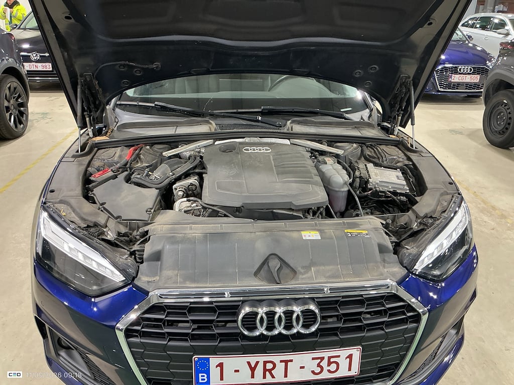 AUDI A5 2.0 30 TDI S TRONIC BUS. ED. photo
