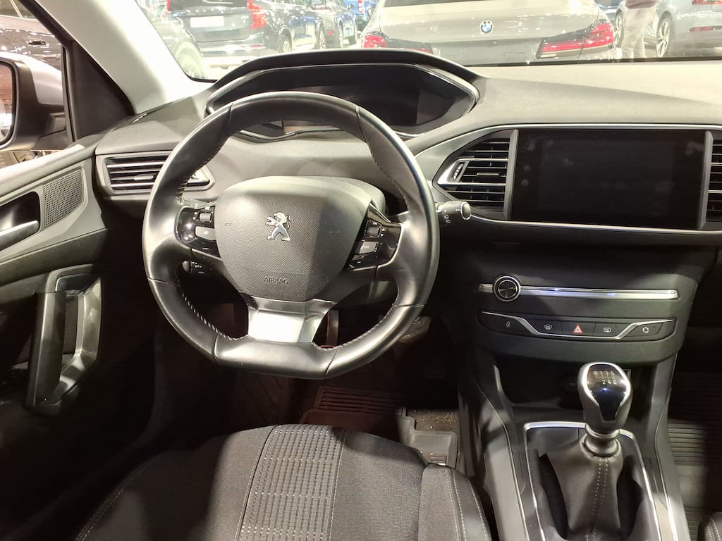 PEUGEOT 308 1.2 PURETECH 96KW S-S ALLURE PACK photo
