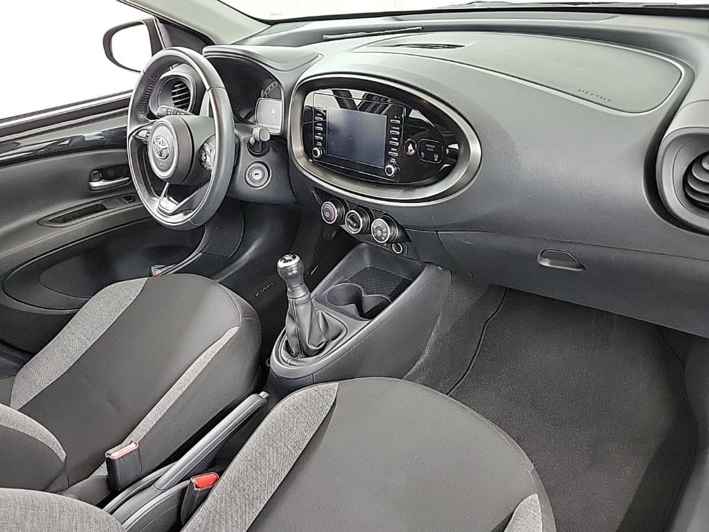 TOYOTA Aygo X 1.0 VVT-I MT play 5D 53kW photo