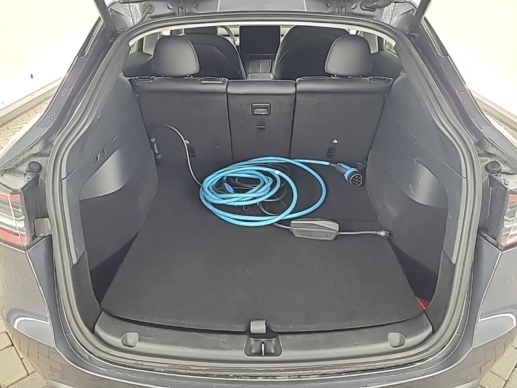 Tesla Model Y Long Range Dual Motor AWD 5D 350kW photo