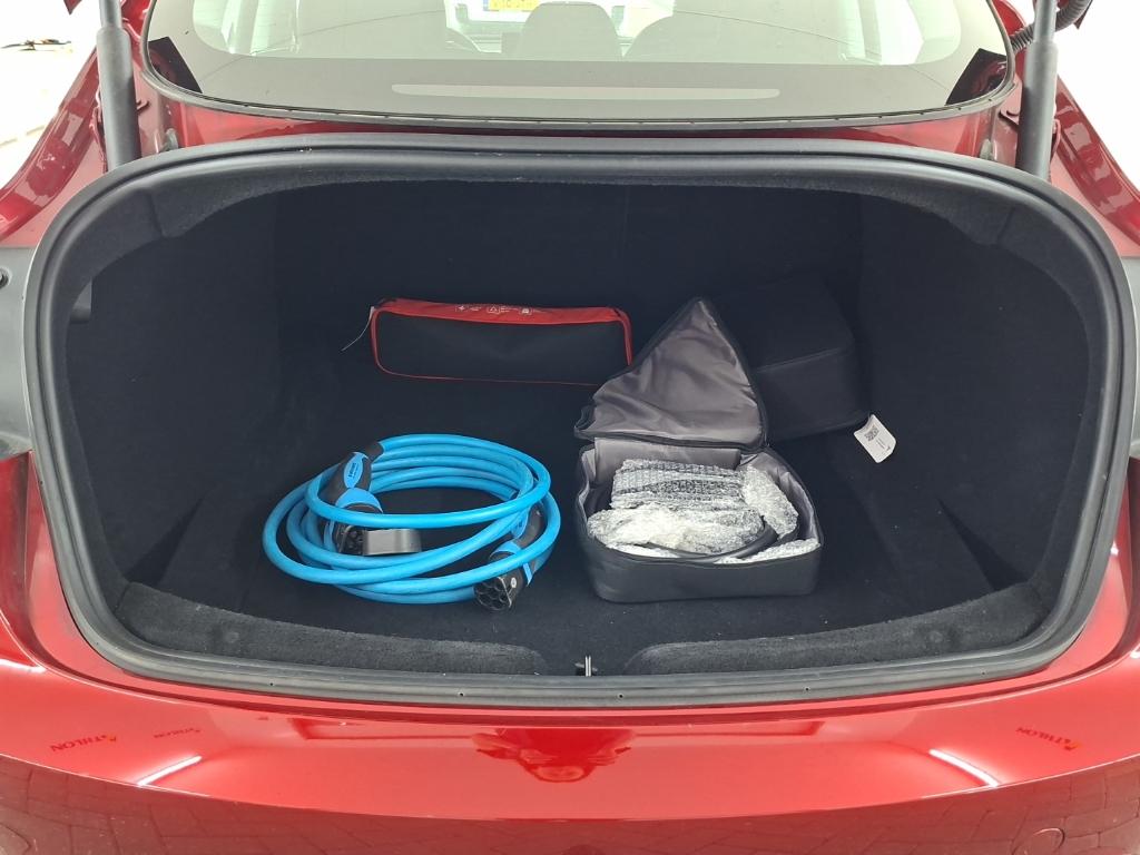 Tesla Model 3 Dual Motor All-Wheel Drive 4D 288kW photo