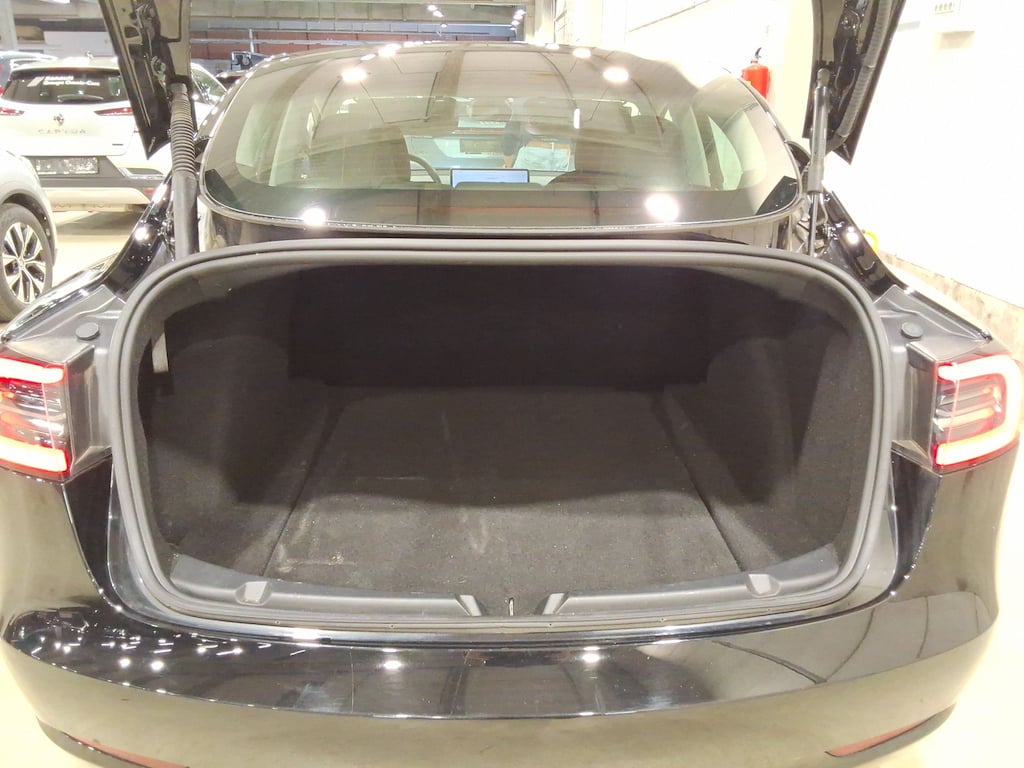 TESLA MODEL 3 BEV LONG RANGE RWD AUTO photo