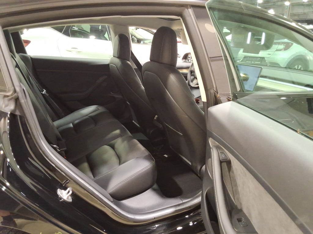 TESLA MODEL 3 BEV LONG RANGE RWD AUTO photo