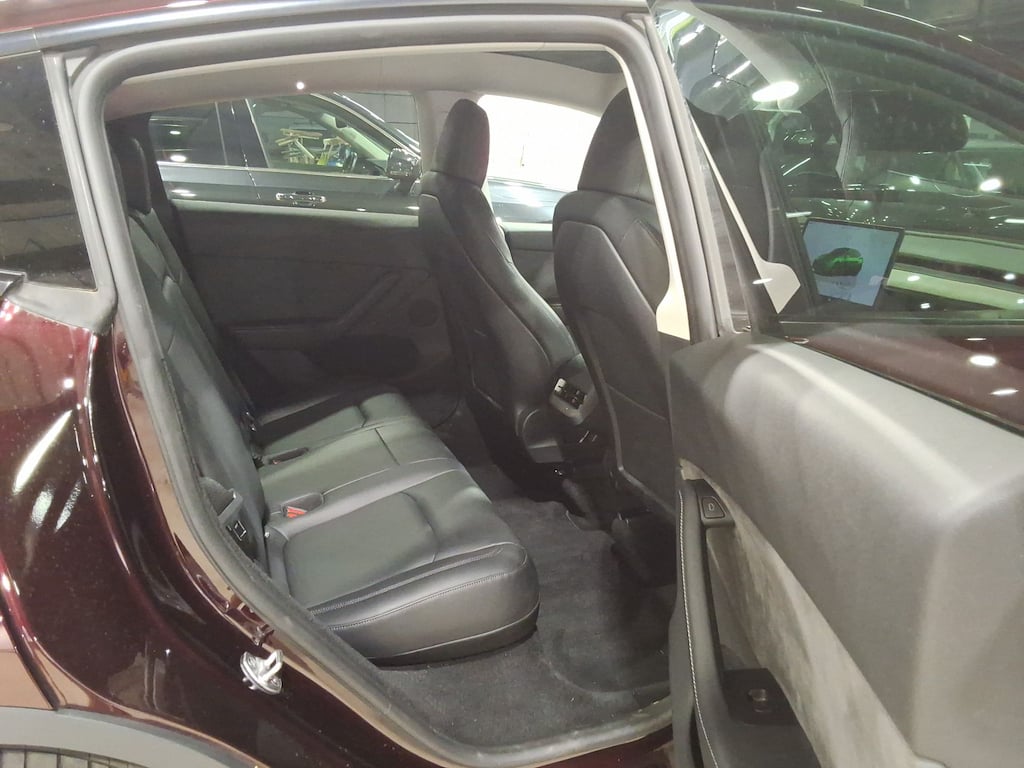 TESLA MODEL Y BEV AUTO RWD photo