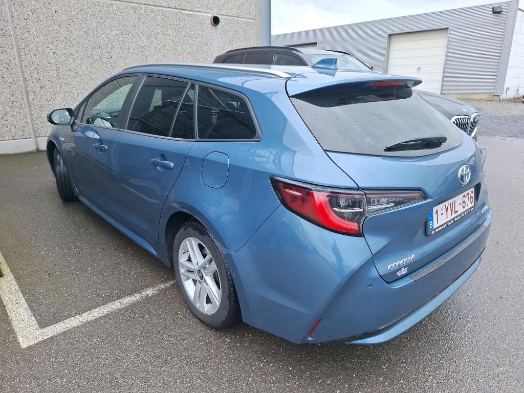 TOYOTA COROLLA TOURING SPORTS 1.8 HYBRID DYNAMIC E-CVT photo