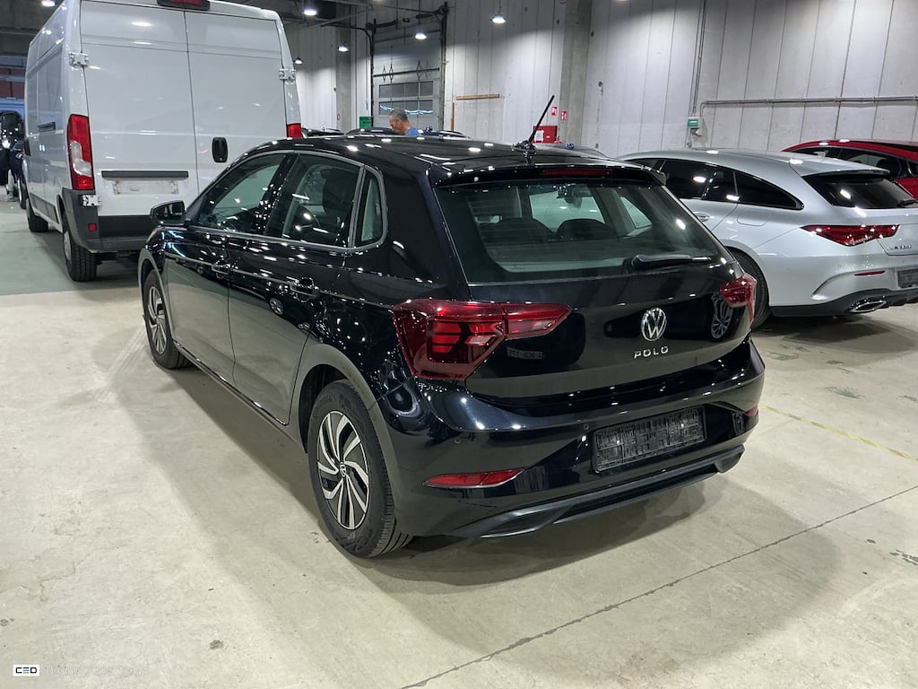 VOLKSWAGEN POLO 1.0 TSI LIFE BUSINESS photo