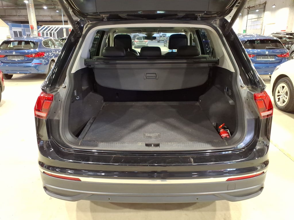 VOLKSWAGEN TIGUAN ALLSPACE 2.0 TDI LIFE BUSINESS DSG photo