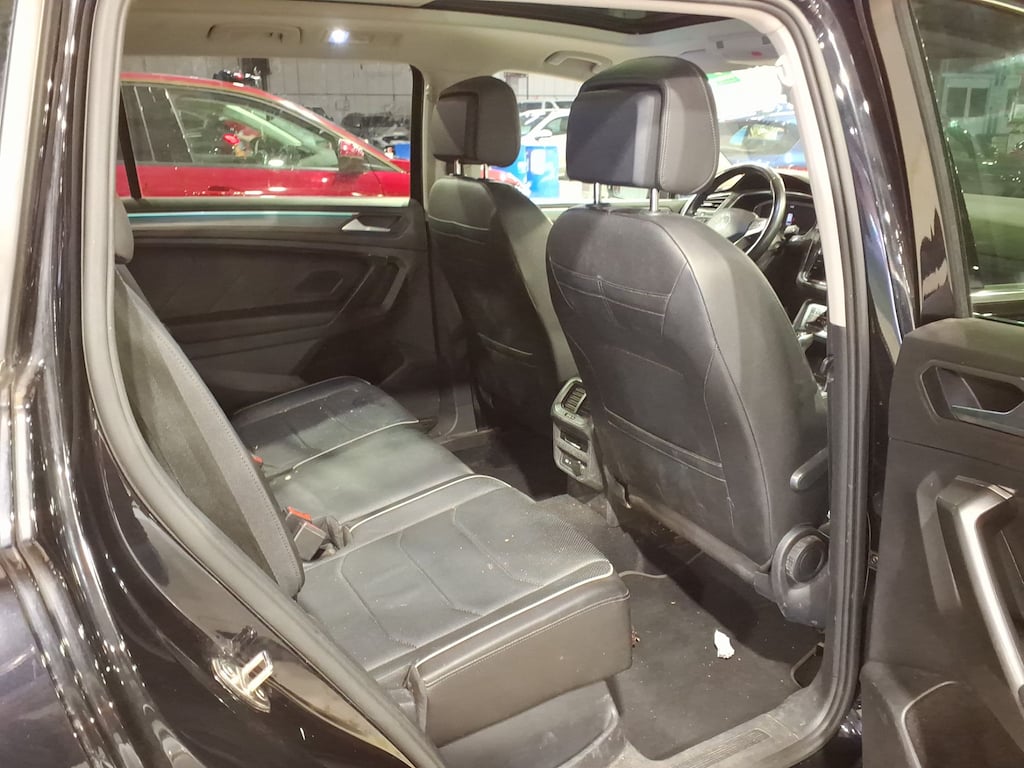 VOLKSWAGEN TIGUAN ALLSPACE 2.0 TDI LIFE BUSINESS DSG photo