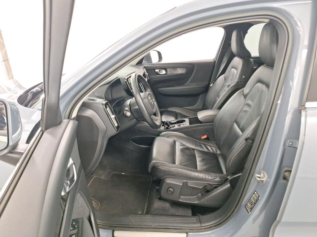 VOLVO XC40 1.5 T4 PHEV INSCRIPTION EXPR. DCT photo
