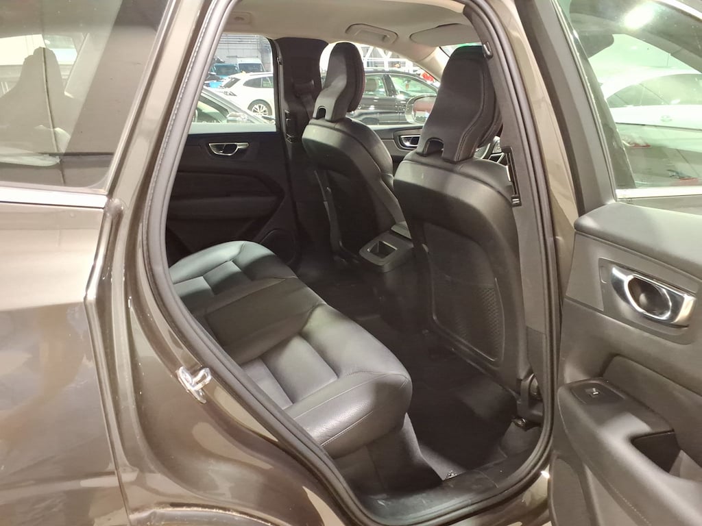 VOLVO XC60 DIESEL - 2017 2.0 D3 Momentum Pro AdBlue photo