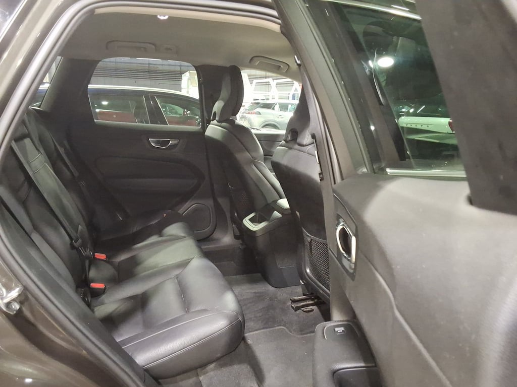 VOLVO XC60 DIESEL - 2017 2.0 D3 Momentum Pro AdBlue photo