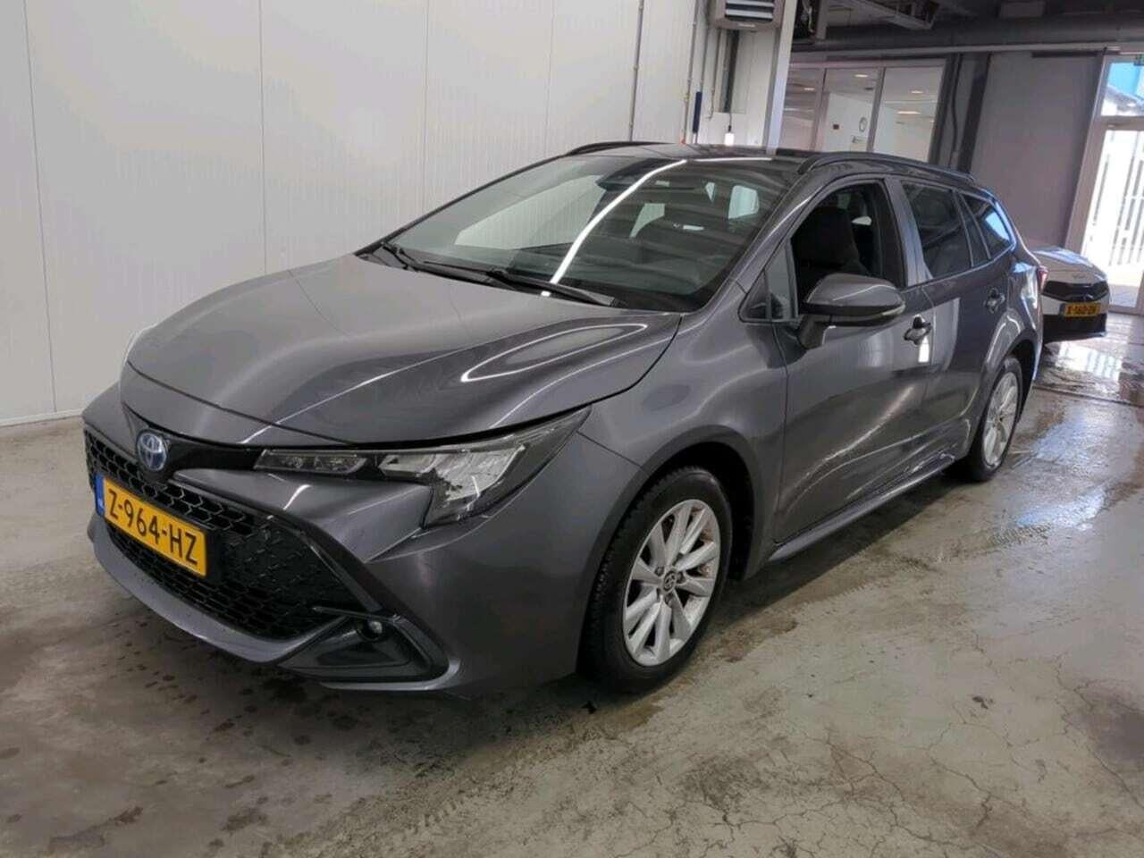 TOYOTA Corolla Touring Sports Hybrid 140 Active