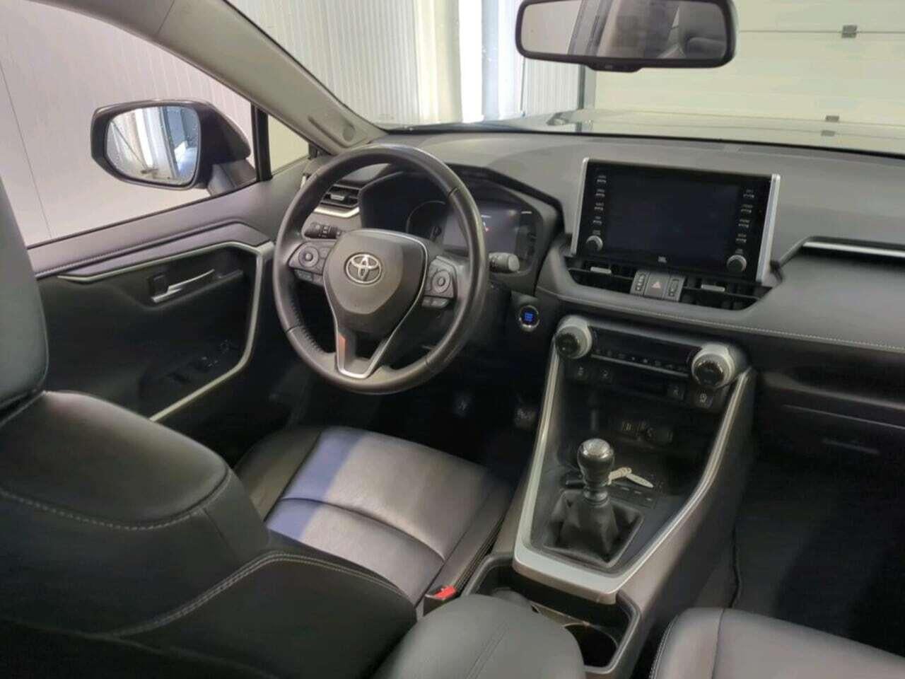 TOYOTA RAV4 2.0 VVT-iE Bus Plus photo