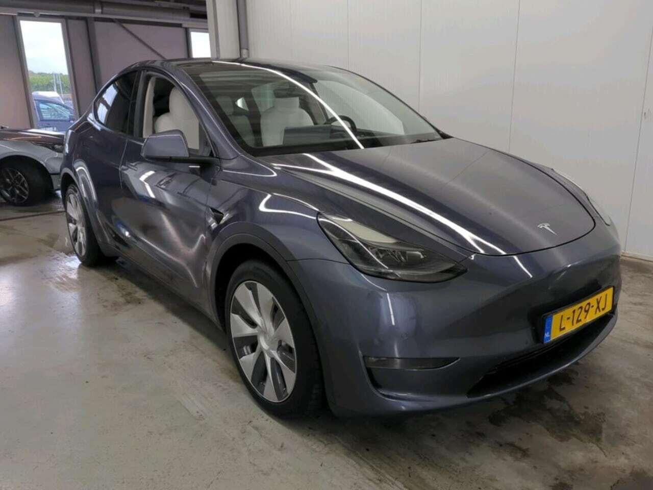 Tesla Model Y Long Range AWD 75kWh photo