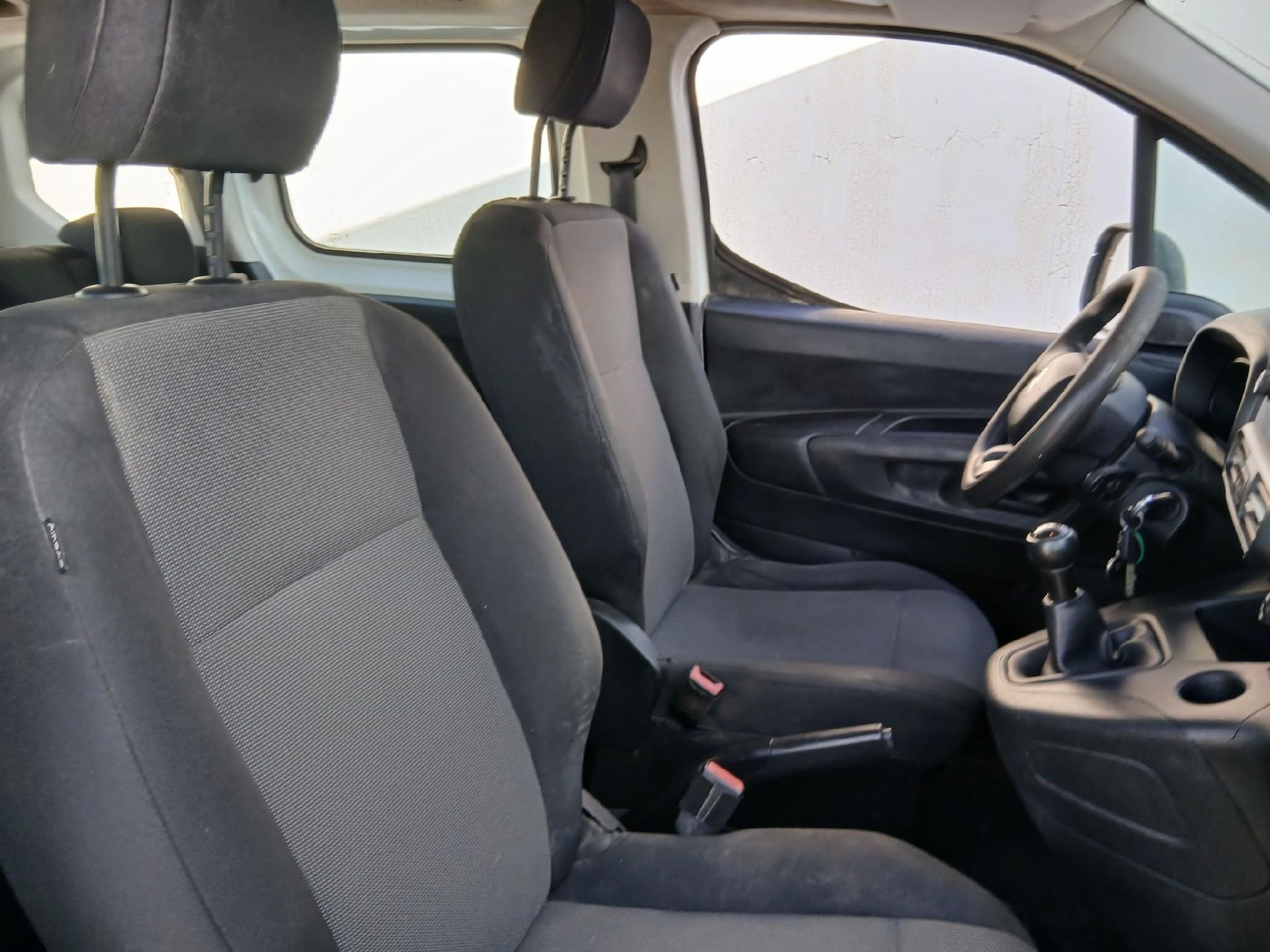 CITROEN Berlingo / 2018 / 4P / combi Talla M BlueHDi 100 LIVE (AC) photo