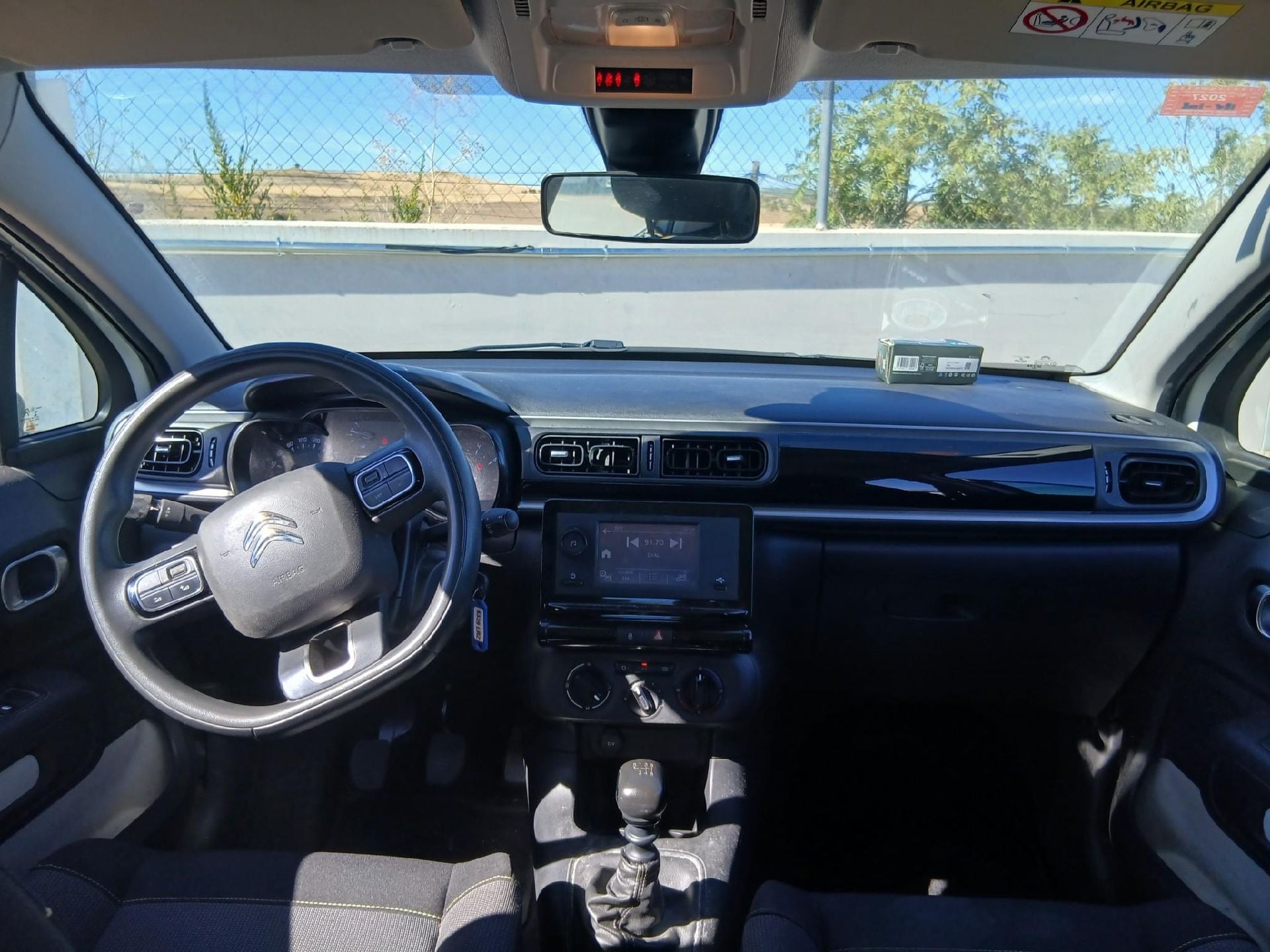 CITROEN C3 / 2020 / 5P / berlina con portón BlueHDi 75KW (100CV) S&S Live Pack photo