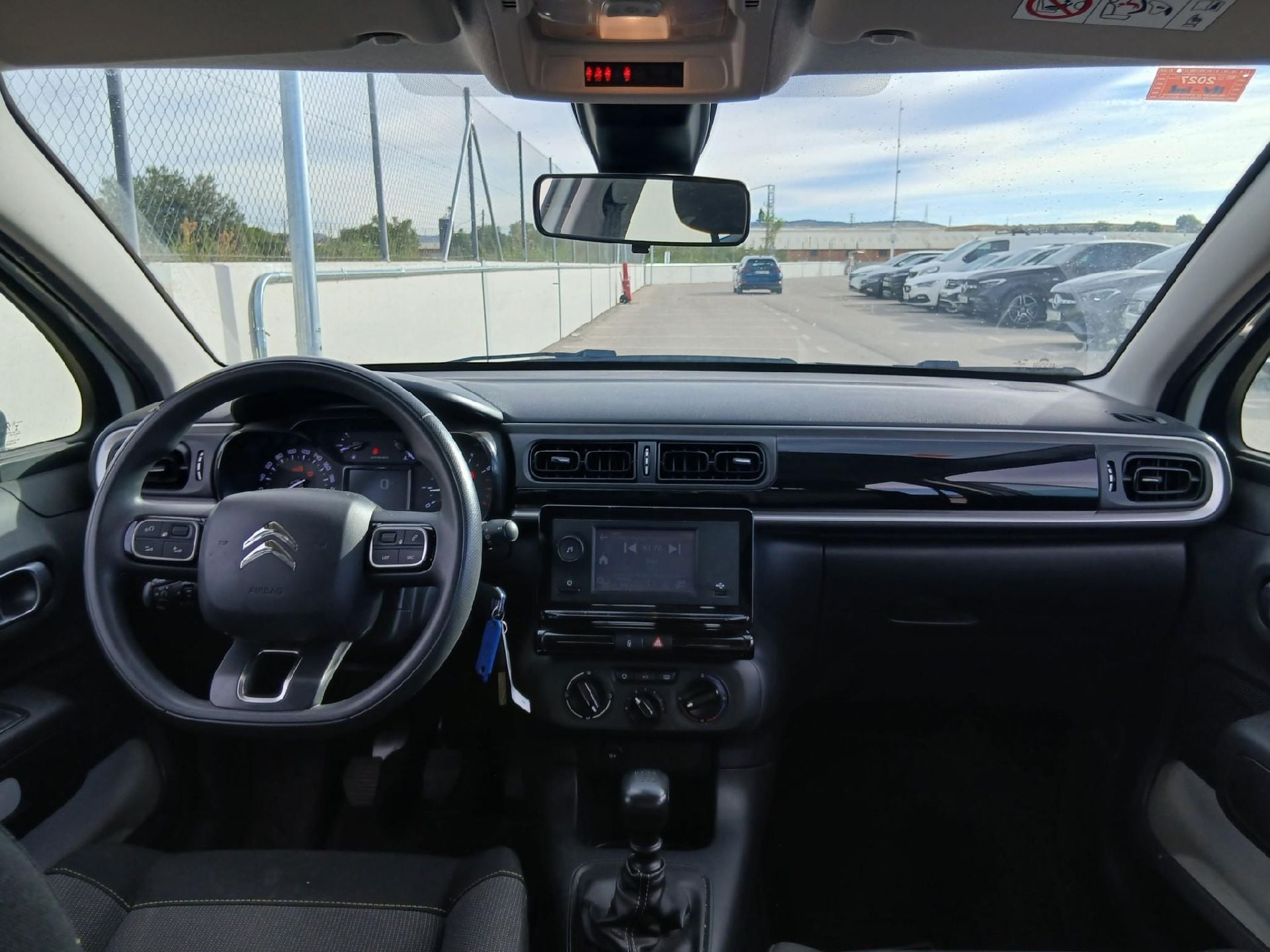 CITROEN C3 / 2020 / 5P / berlina con portón BlueHDi 75KW (100CV) S&S Live Pack photo