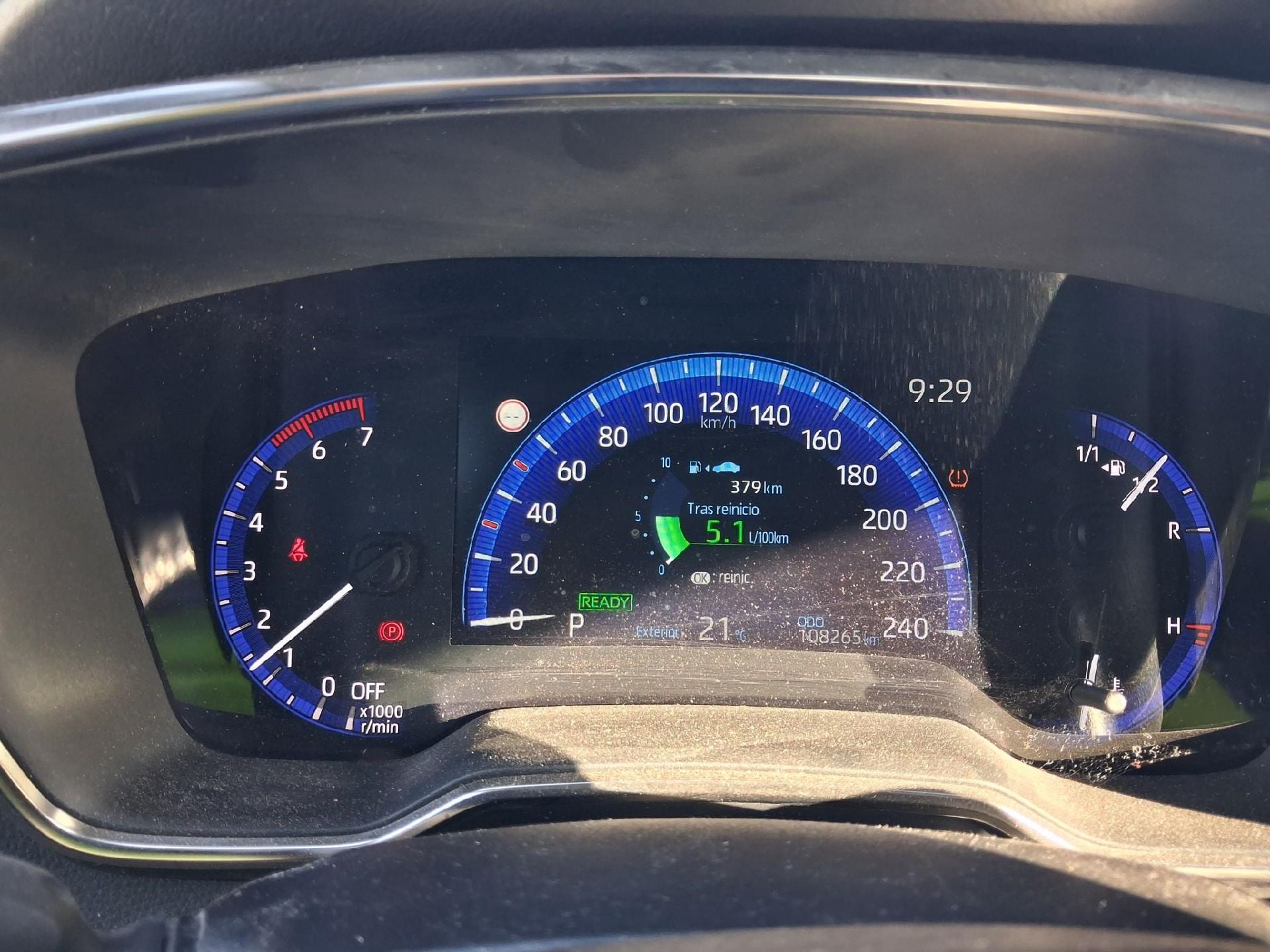 TOYOTA Corolla 1.8 125H ACTIVE TECH E-CVT photo