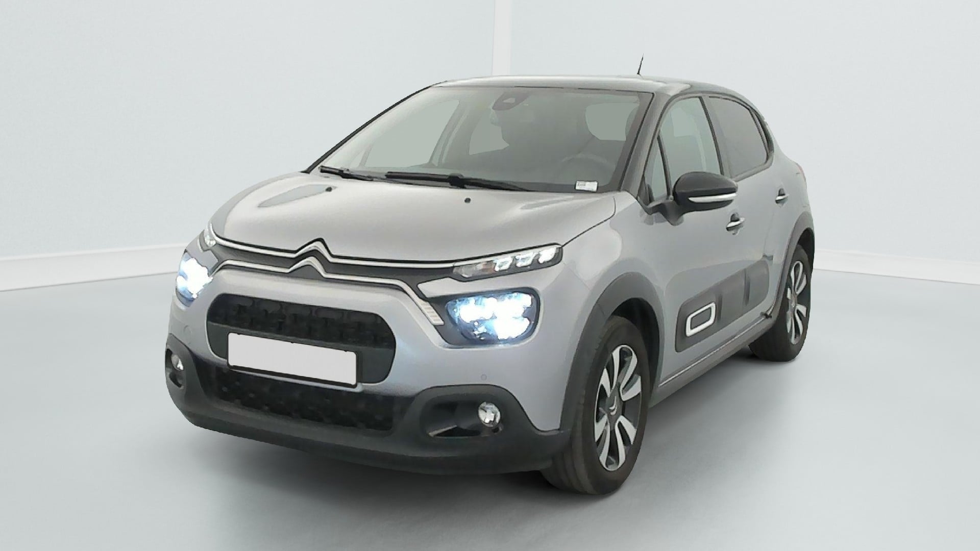 Citroen C3 Shine PureTech 110 S&S BVM6 photo