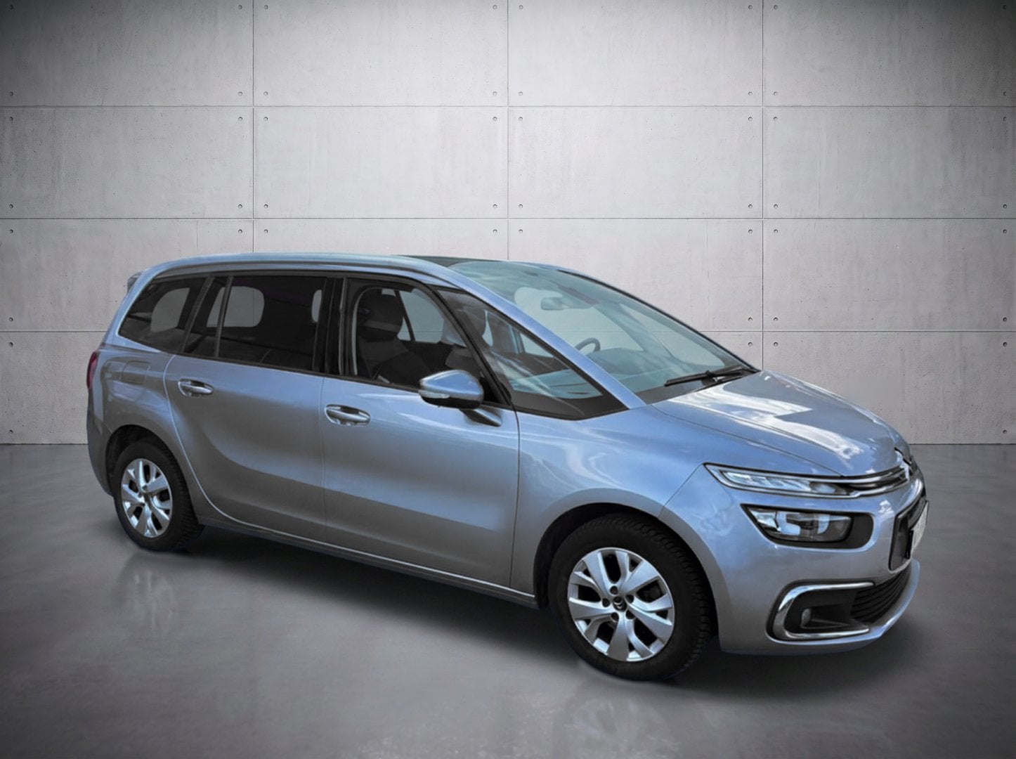 Citroen Grand C4 Spacetourer Feel PureTech 130 EAT8 photo