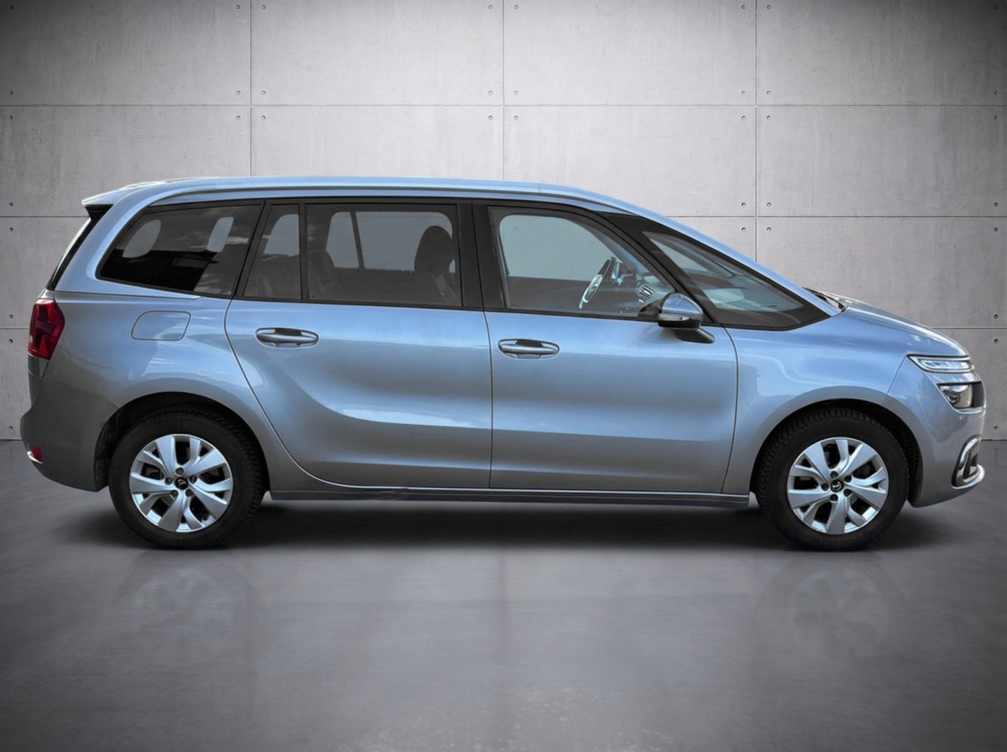 Citroen Grand C4 Spacetourer Feel PureTech 130 EAT8 photo