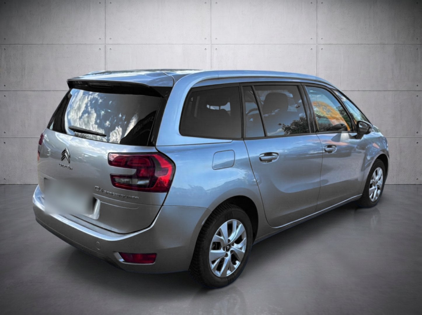 Citroen Grand C4 Spacetourer Feel PureTech 130 EAT8 photo