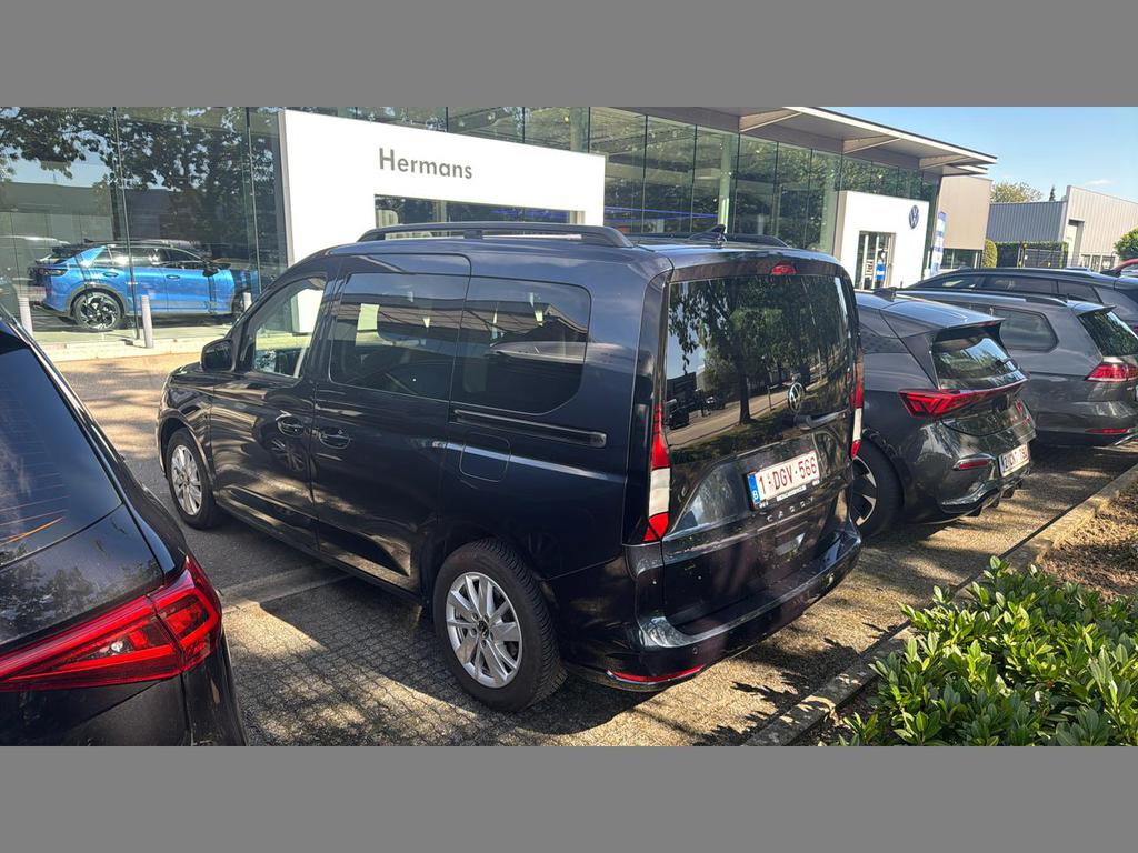 VOLKSWAGEN Caddy 1.5 TSI Life 5pl. DSG photo