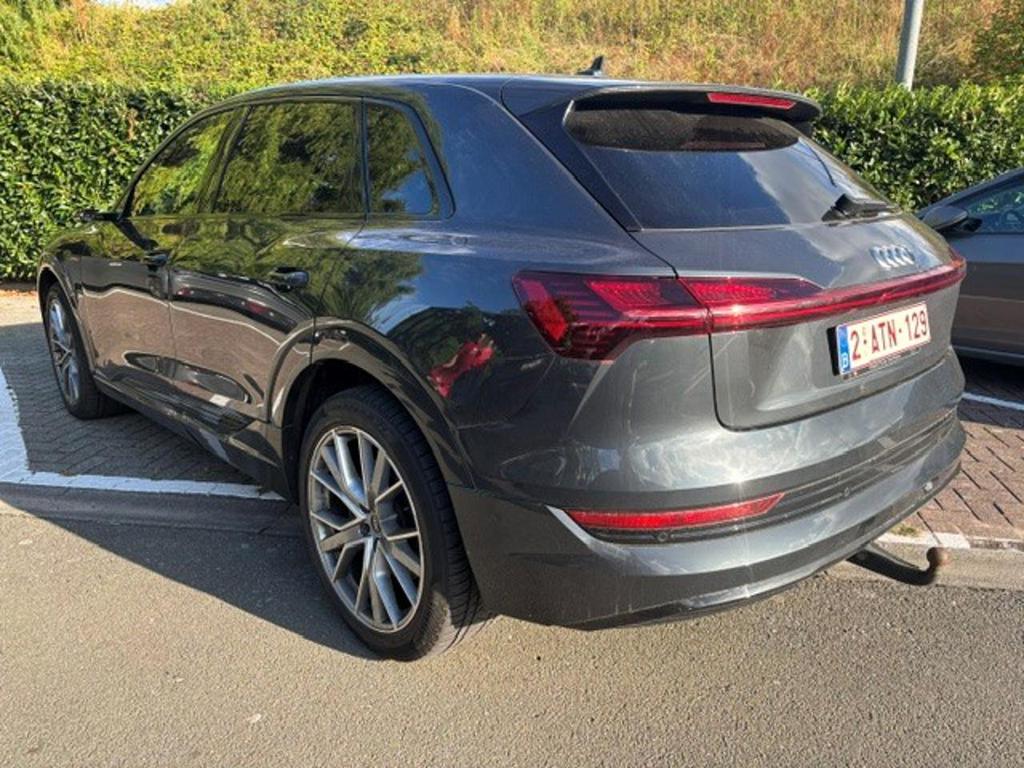 AUDI e-tron 95 kWh 55 Quattro Advanced photo