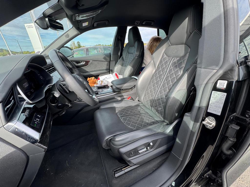 AUDI Q8 PHEV Audi Q8  Competition 60 TFSI e quattro 340(462) kW(ch) tiptronic photo