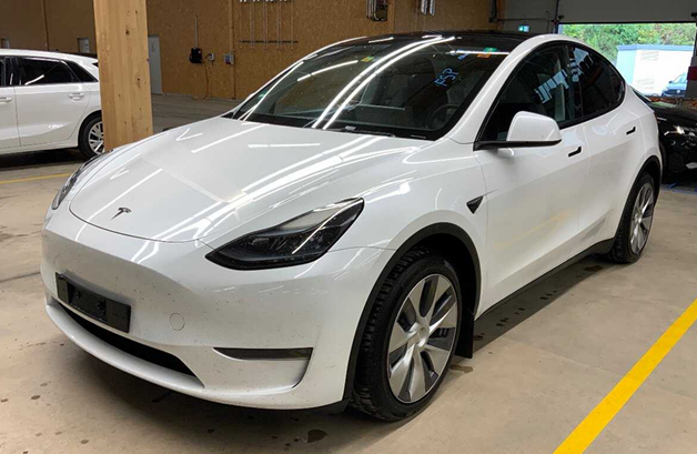 TESLA Model Y Long Range Dual Motor AWD 5d 378kW