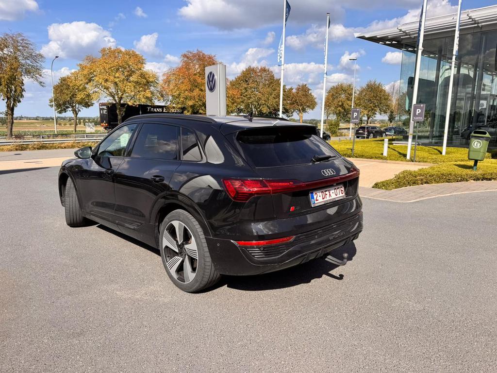 AUDI Q8 e-tron 89 kWh 50 Quattro S line photo
