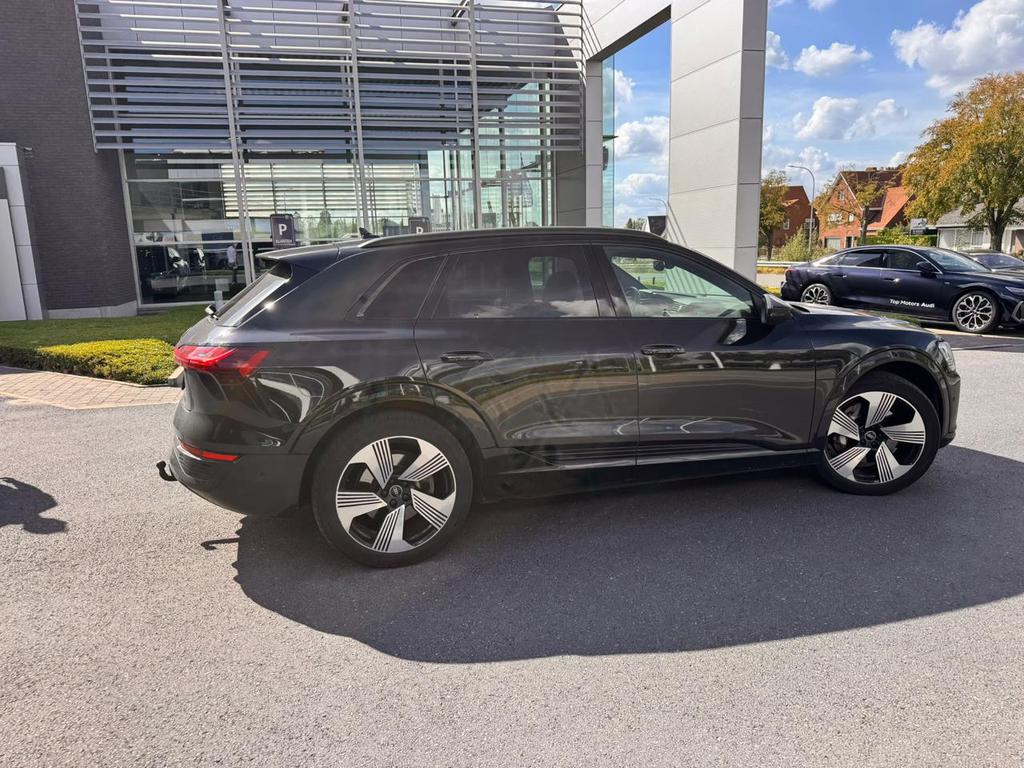 AUDI Q8 e-tron 89 kWh 50 Quattro S line photo