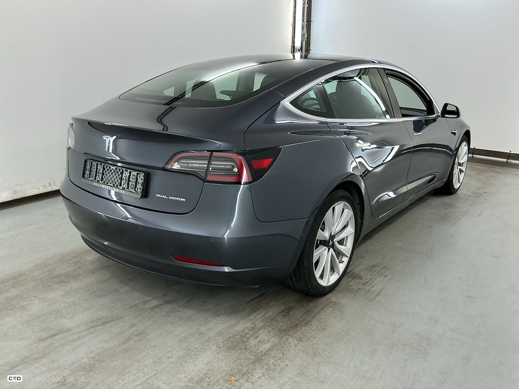 TESLA MODEL 3 75 kWh Long-Range Dual Motor photo