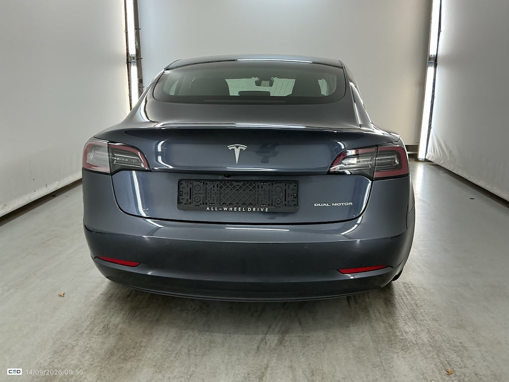 TESLA MODEL 3 75 kWh Long-Range Dual Motor photo