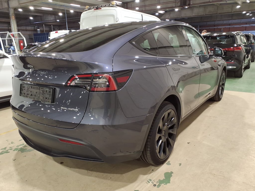 TESLA MODEL Y BEV 75KWH LONG RANGE AUTO 4WD photo