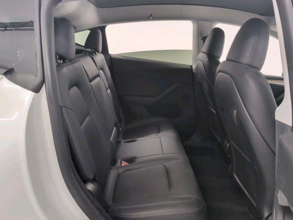 TESLA MODEL Y BEV LONG RANGE AUTO 4WD photo