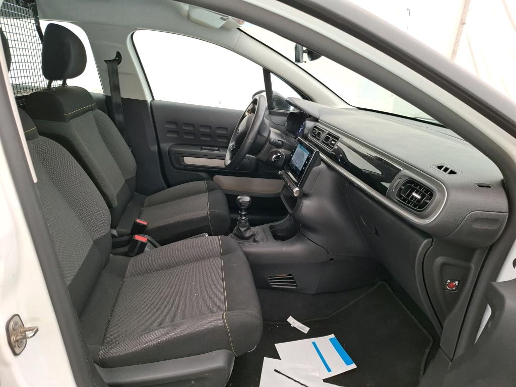 C3 Société Feel 1.5 BlueHDI 100CV BVM6 E6d photo