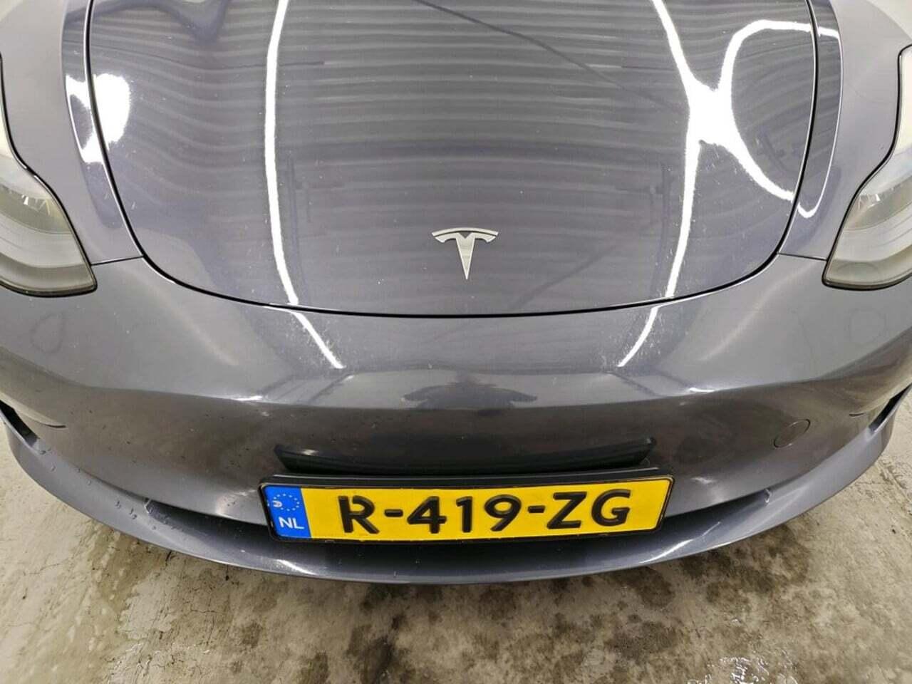 Tesla Model 3 Long Range AWD 75kWh photo