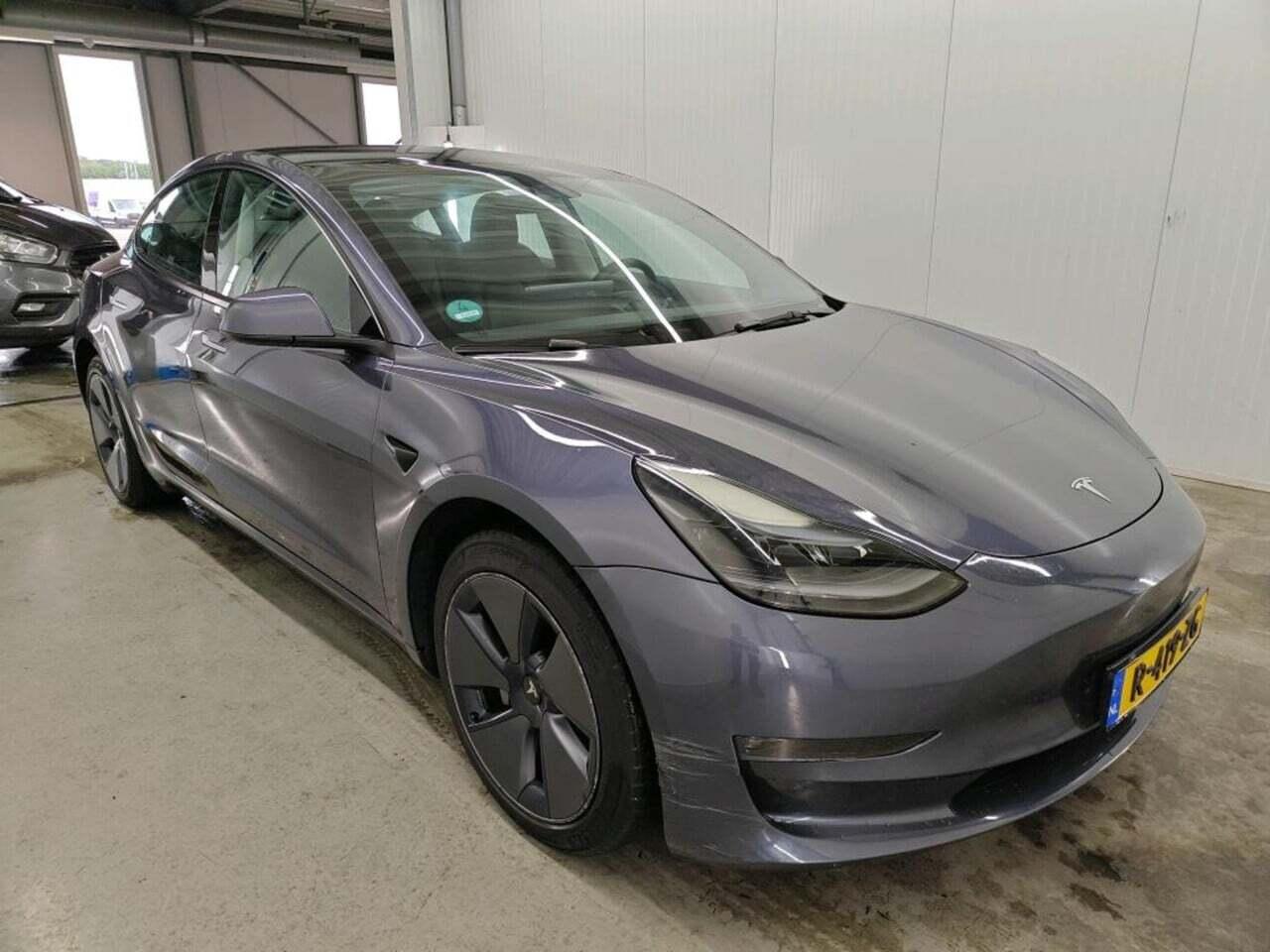 Tesla Model 3 Long Range AWD 75kWh photo