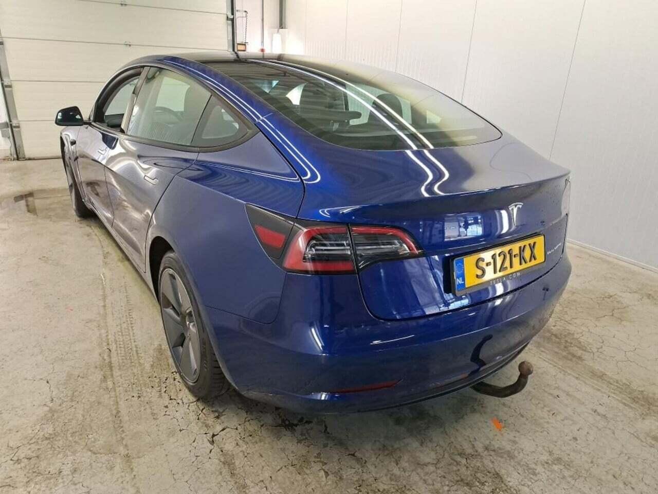 Tesla Model 3 Long Range AWD 75kWh photo
