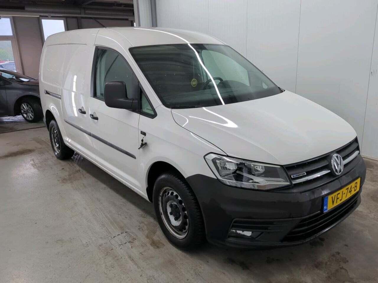 VOLKSWAGEN Caddy 1.4 TGI L2H1 EcoFuel photo