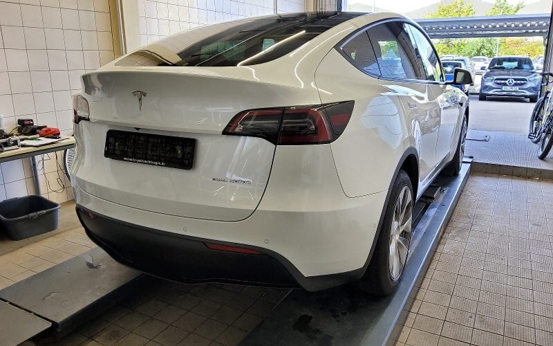 Tesla Model Y (01.2021->) DE - SUV5 Dual, Maximale Reichweite Dual AWD, 2021 - 2025 photo